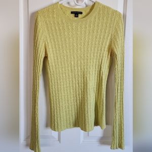 GUC- Banana Republic angora blend sweater. Slim fit. Size M. Citron color.